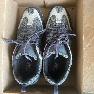 Women’s hiking boot